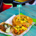 Foto de BANDEJA 2 BIRRIA 2 QUESA BIRRIA