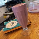 Foto de Licuado frutos rojos y leche/agua