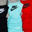 Foto de Vestido NIKE jaretas