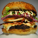 Foto de Deluxe Edition (incluye papas fritas individual) 