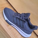 Foto de Adidas Negras Gris