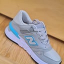 Foto de NEW BALANCE Gris AZUL