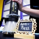 Foto de Filtrado Aeropress cafe recien molido 4 tasas