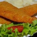 Foto de MILANESA DE MERLUZA CON GUARNICION