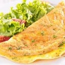 Foto de OMELLETE DE JAMON Y QUESO CON ENSALADA