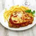 Foto de MILANESA NAPO DE CARNE + PAPAS