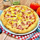 Foto de PIzza Tocino Choclo Cebolla