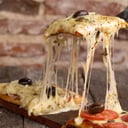 Foto de PIZZA FUGAZZETA VEGANA 🌱