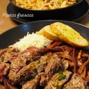 Foto de Pasta al Vino con solomito ( o vegetariana)