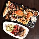 Foto de Parrillada de Mar + 2 Copas de Vino Tinto/Blanco
