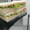 Foto de Completo en pan blanco 