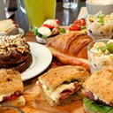 Foto de Brunch (comen dos, pican tres)