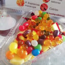 Foto de 2 frutas 1 salsa 2 toppings