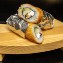 Foto de Hand Rolls Tori Avocado: Pollo Teriyaki, queso crema, palta, ciboulette Frito en Panko