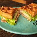 Foto de WAFFLE DE JAMÓN Y QUESO 