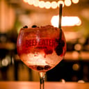 Foto de GIN TONIC BERRIES/MARACUYA