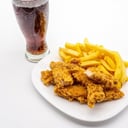 Foto de Alitas Crujientes ( 6 unidades) + Patatas + Bebida