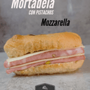 Foto de Mortadela con Pistachos y Mozzarella