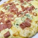 Foto de PIZZA ROQUEFORT Y JAMON