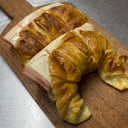 Foto de MEDIALUNA CON JAMON Y QUESO