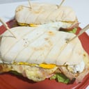 Foto de Sándwich de milanesa completo