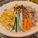 Foto de LIANG MIEN DE POLLO + BEBIDA + POSTRE