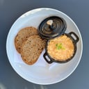 Foto de Huevos revueltos en cocotte *Hasta las 12:30 hs y de 15:30 a 20:30 hs