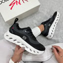 Foto de On cloud dama