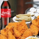 Foto de Familiar 4 Piernas y 4 Perniles, arepa, yuca y coca cola 1.5