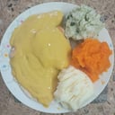 Foto de Pollo grillado con salsa de crema y Mostaza con guarnición a elección