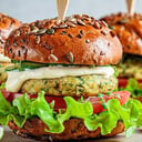Foto de HAMBURGESA VEGETARIANA (GARVANZOS)