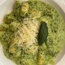 Foto de GNOCCHI CON PESTO O SALSA POMODORO Y QUESO PARMESANO