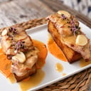 Foto de Milhojas de patata con solomillo al whisky y crema de piquillos