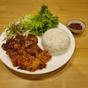 Foto de GOCHUJANG SAMGYEOPSAL JEONGSIG | 고추장 삼겹살 정식 🌶️
