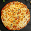 Foto de Pizza tres quesos