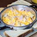 Foto de Paila de huevo con jamón y queso