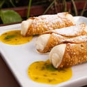 Foto de Cannolis com Creme de Limão Siciliano