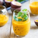 Foto de JUGO NATURAL DE MARACUYÁ EN AGUA