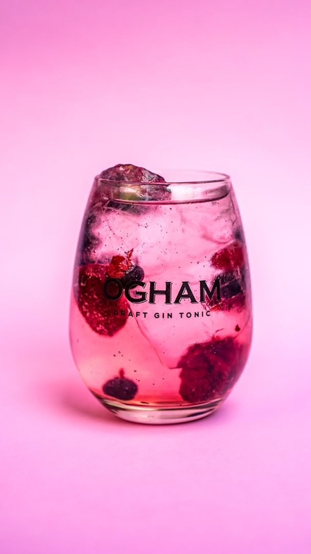 Foto de ¡Estás en horario para el Happy Hour!