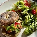 Foto de Chicken Cheese Bagel (602kcal)