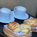 Foto de PROMO café cn leche/te y 2 medialunas