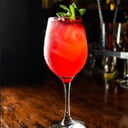 Foto de Tónico shelby frutal, aromático y fresco.