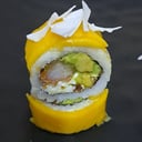 Foto de tropical maki armable (mango y coco)
