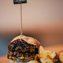 Foto de BURGER CHEDDAR Y BACON (*)