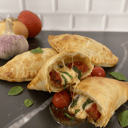Foto de 858 - Empanada Capresse