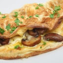Foto de omelette de claras con champiñones y queso