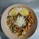 Foto de Pasta oriental con pollo o vegetariana