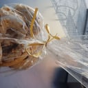 Foto de Aritos de dulce de leche bañados en choco blanco x 1/4k