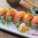 Foto de Uramaki cremoso de salmón