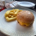 Foto de Hamburguesa con Papas Fritas